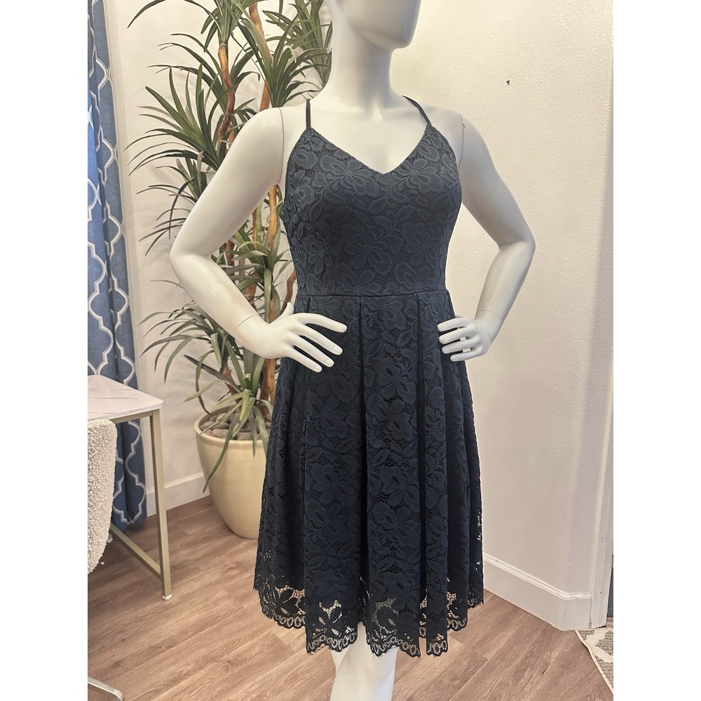 MEROKEETY Lace Midi Dress Sz M/8 Blue A Line Cross Cross Back Darted Pleat Swing